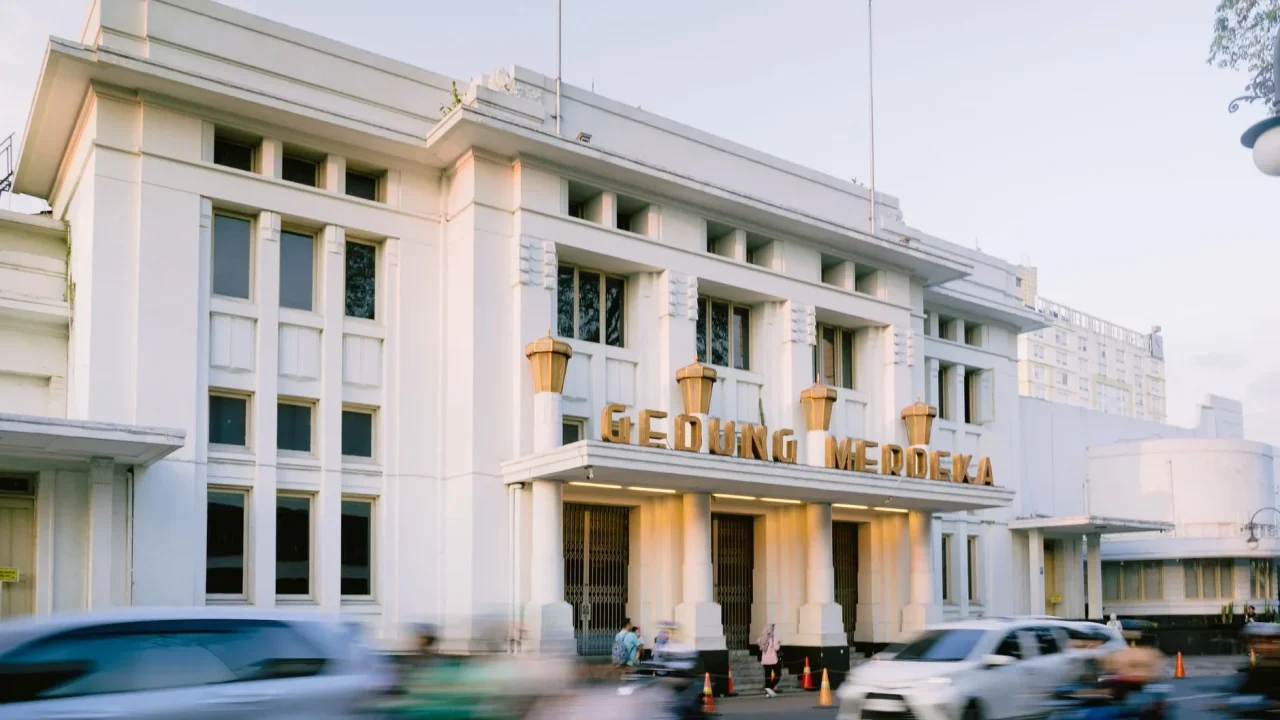 Car Rental Online Booking Bandung City